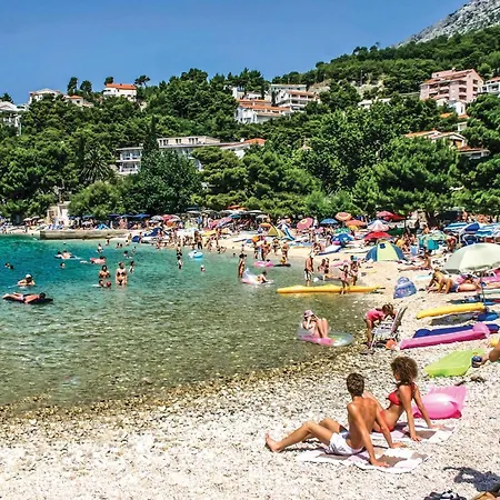 Stunning Apartment In Baska Voda